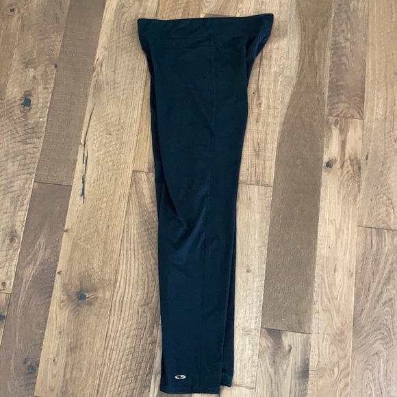 Women’s Champion Wide Legged Leggings - Picture 3 of 5